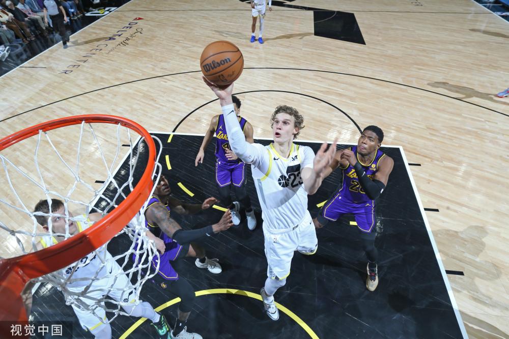 这一细节引 这一细节引