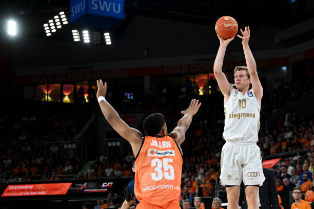 聋的欢呼 聋的欢呼