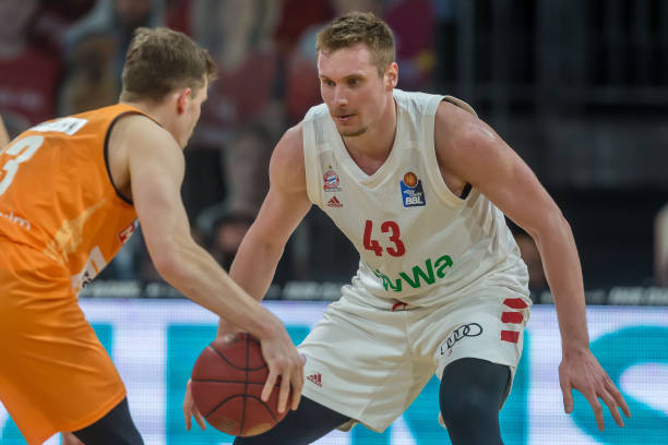 造进攻机会 造进攻机会