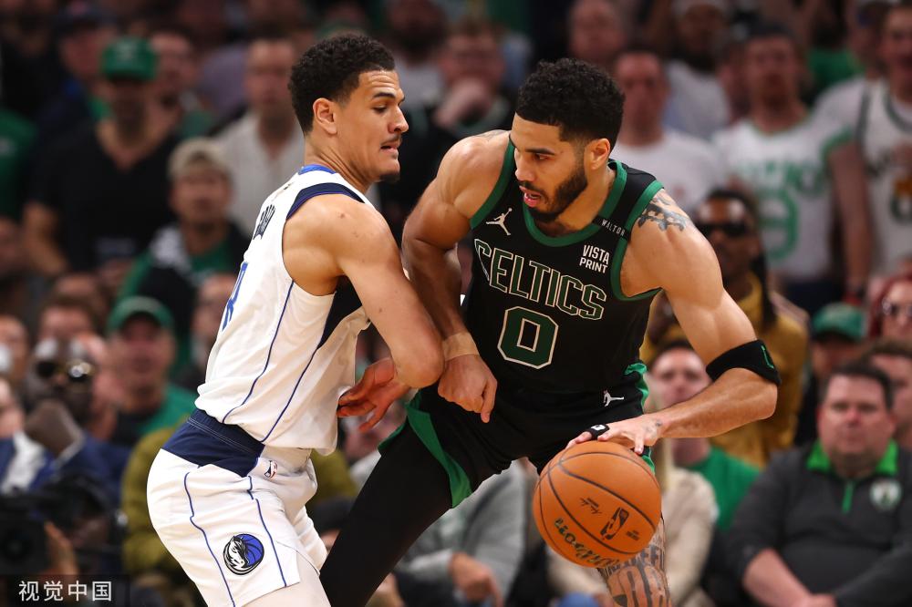 刻的防守失 刻的防守失